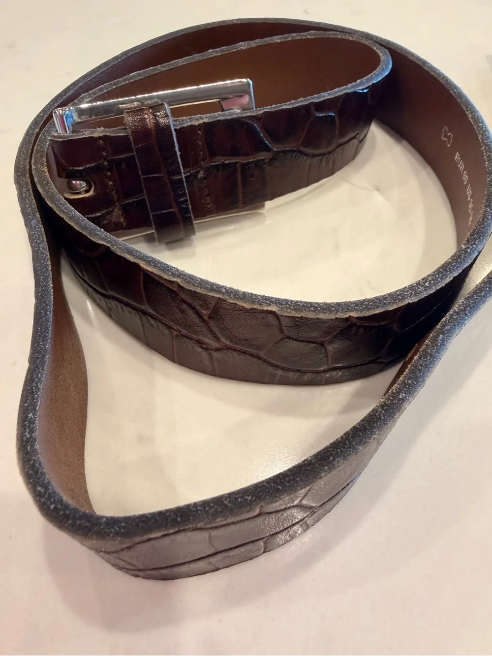 H&M Men’s Brown Leather Belt Size 35-36 Made in Sweden Classic Silver Buckle